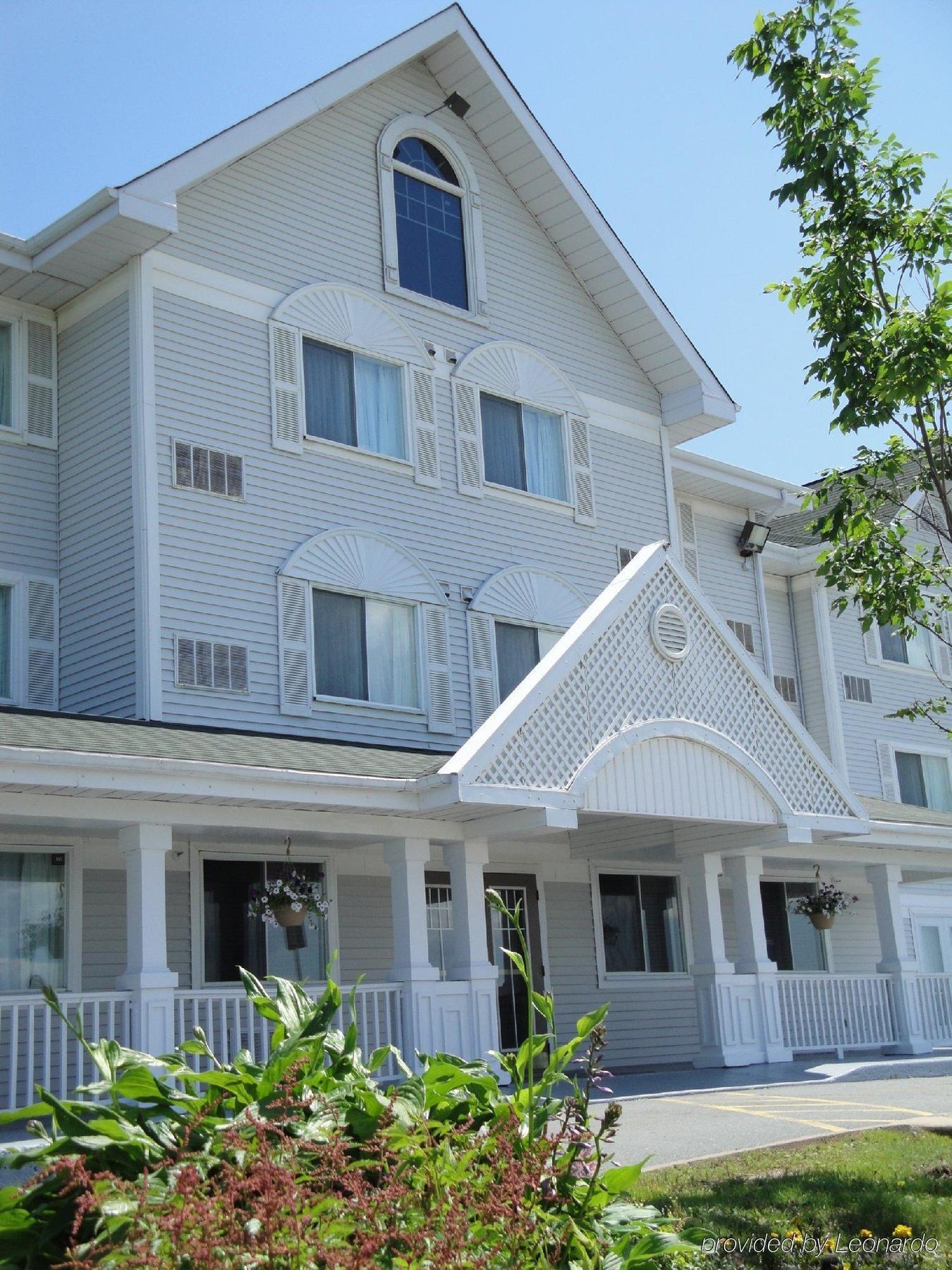 Country Inn & Suites Dartmouth Halifax Exterior photo